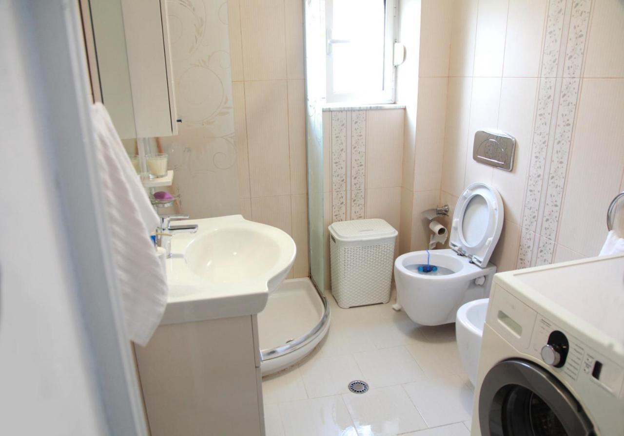 Cozy Central Apartment ติรานา ภายนอก รูปภาพ