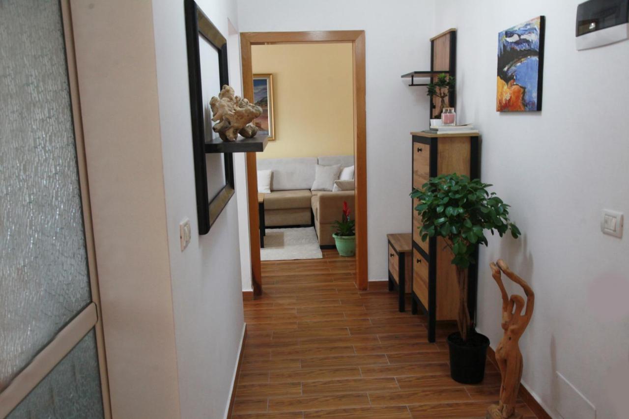 Cozy Central Apartment ติรานา ภายนอก รูปภาพ