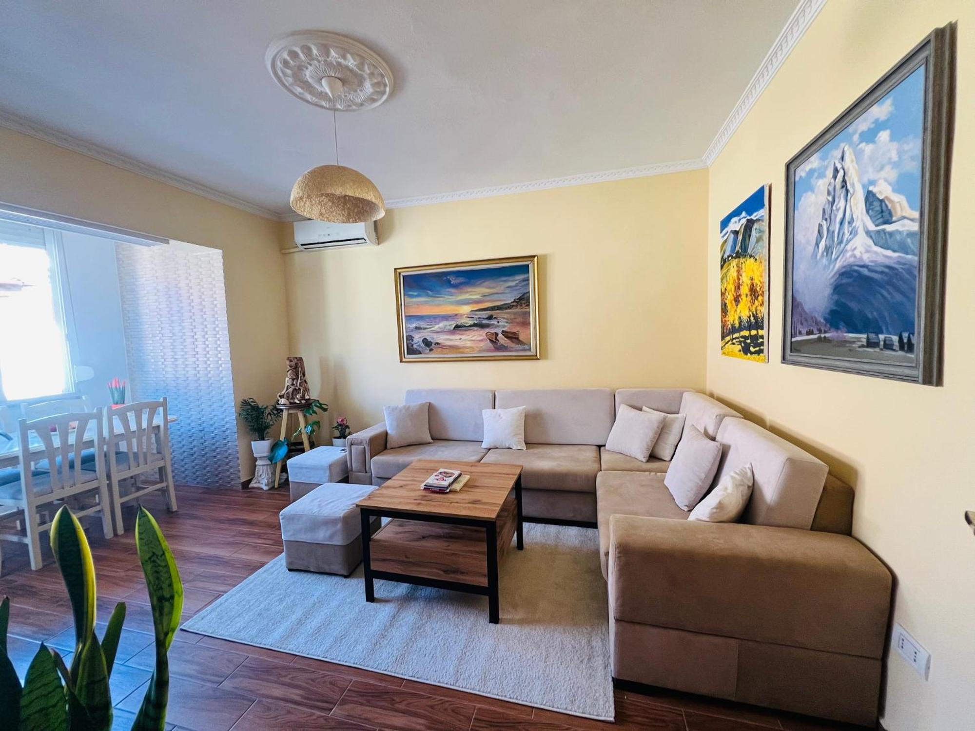 Cozy Central Apartment ติรานา ภายนอก รูปภาพ